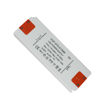플라스틱인 Ip67은 운전자에게 50w 주문형 전선 12vdc 24vdc 전원 공급기를 보내게 했습니다