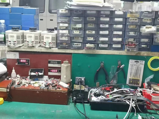 벽 전등과 ROHS 충돌 샐 극단적이 가늘 LED 드라이버 6 와트 12V 12 밀리미터