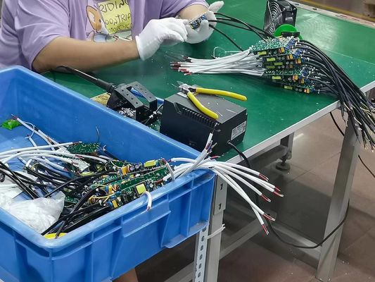 20w 30w 50w Erp 슬림 라인은 운전자에게 60HZ IP 67 Dc 정압 전원을 보내게 했습니다