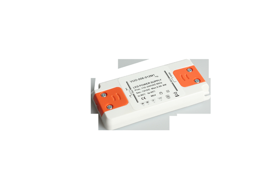 실내 광을 위한 100 - 240v 극단적 가는 LED 드라이버 50 - 60 hz 6W 작은 24vdc 0.25a