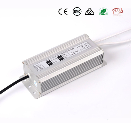 IP67 항코로시브 주도하는 드라이버 전압 출력 24V 전압 증명